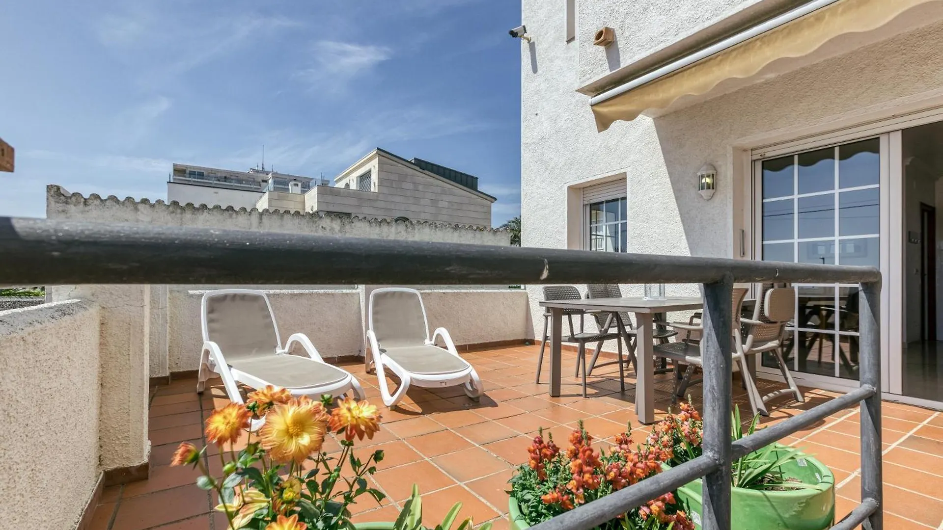 Art- Apartamentos Revilla Tacke C Empuriabrava Apartment