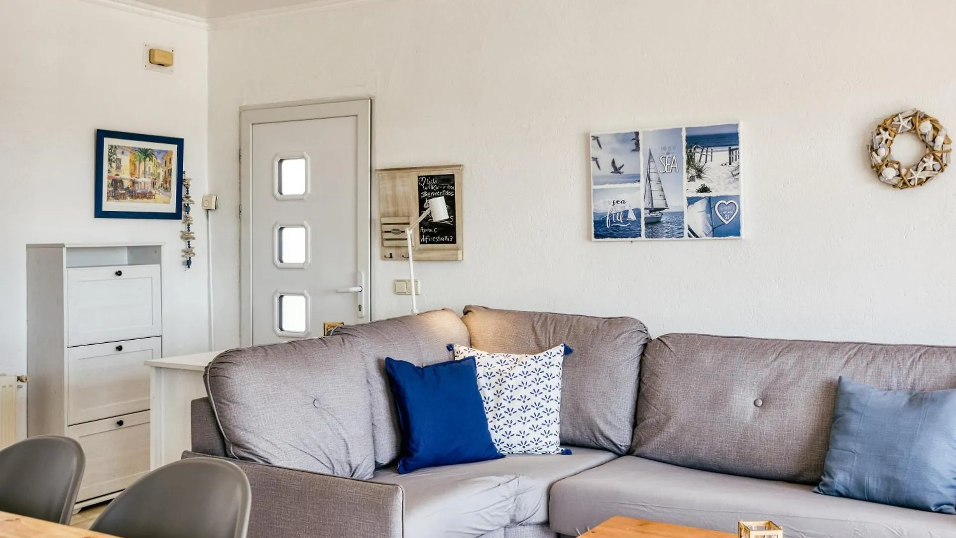 Art- Apartamentos Revilla Tacke C Empuriabrava
